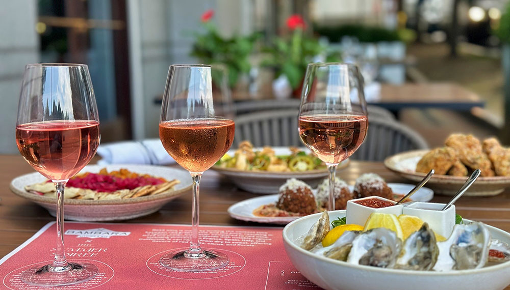 glasses of rose and oysters